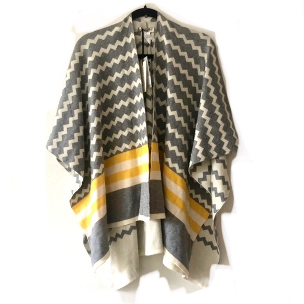 Cocogio Zig Zag Reversible Striped Cotton Wrap